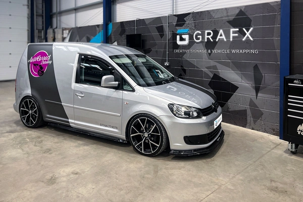 Vehicle - Branding - Autocorrect - Vw - Caddy - 01